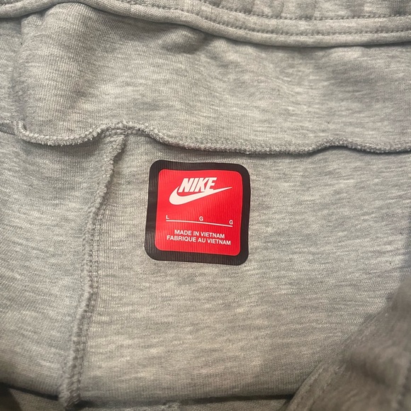 Nike tech jogger sweat pants - Picture 8 of 9